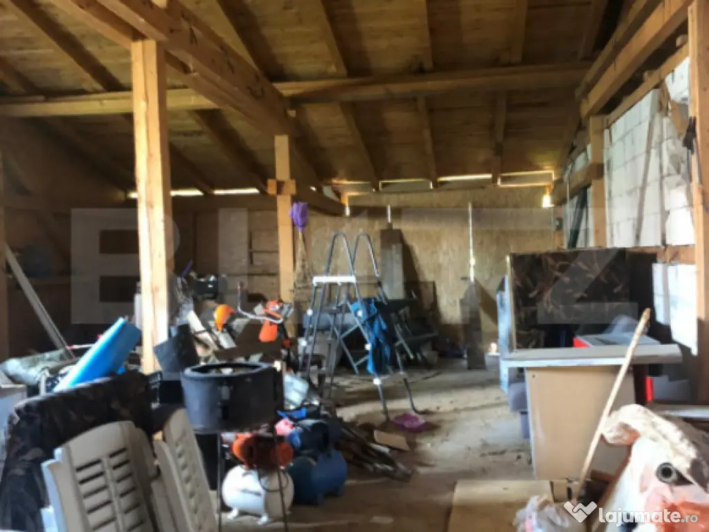 Casă P+M, teren generos 924 mp, Ideală pentru locuit + act