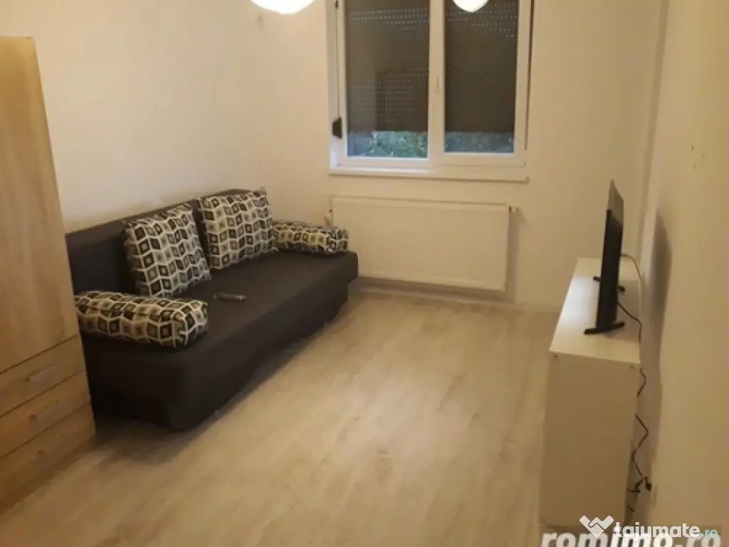 1 camera in zona Dambovita