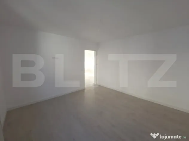 Apartament de 3 camere, bloc nou