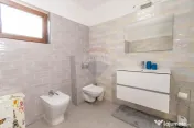 Casa de vanzare, Jucu de Sus teren 811mp, 4 Camere, 2 Bai... 