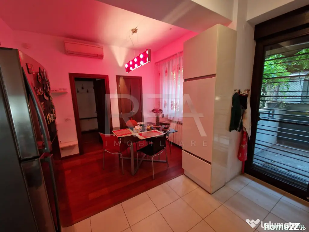 4 camere, Floreasca, an 2007, centrală, 155 mp, terasa: 115 - Bucuresti (Bucuresti-Ilfov)