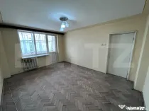 Apartament 3 camere, decomandat, Etajul 3