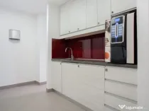 Spațiu de birou privat pentru 3 persoane în Regus Iride Business