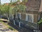 Casă cu 4 camere si teren de vânzare in com. Husasau de... 