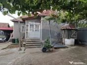 Casă cu 4 camere si teren de vânzare in com. Husasau de... 