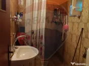 Casă cu 4 camere si teren de vânzare in com. Husasau de... 