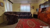 Casă cu 4 camere si teren de vânzare in com. Husasau de... 