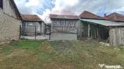 Casă cu 4 camere si teren de vânzare in com. Husasau de... 