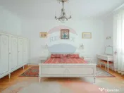Casă cu 4 camere de închiriat în zona Ultracentrală 