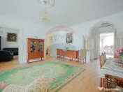 Casă cu 4 camere de închiriat în zona Ultracentrală 