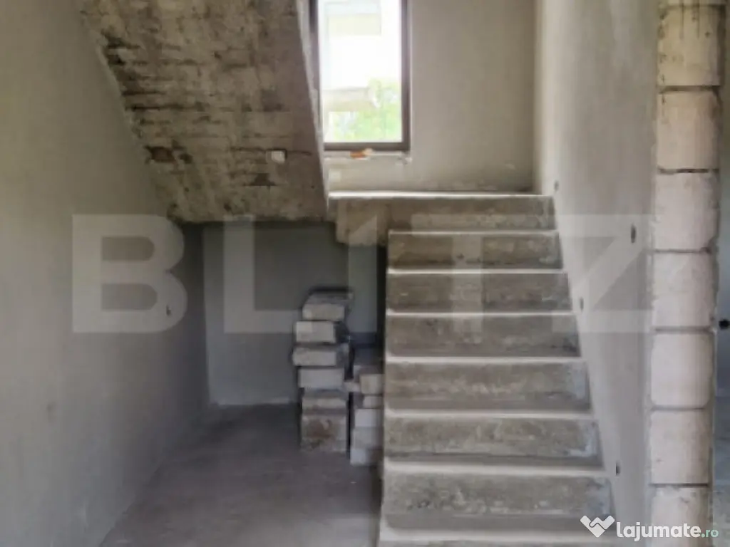 Casa de vanzare, 240 mp, zona jelna, teren 10 ari