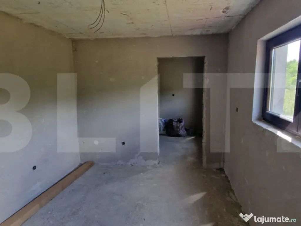 Casa de vanzare, 240 mp, zona jelna, teren 10 ari