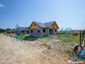 Casă la roșu, Hemeiuș ! 