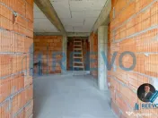 Casă la roșu, Hemeiuș ! 