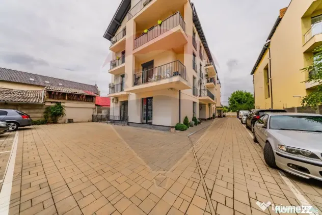 Barber shop complet echipat – funcțional imediat, Mica...