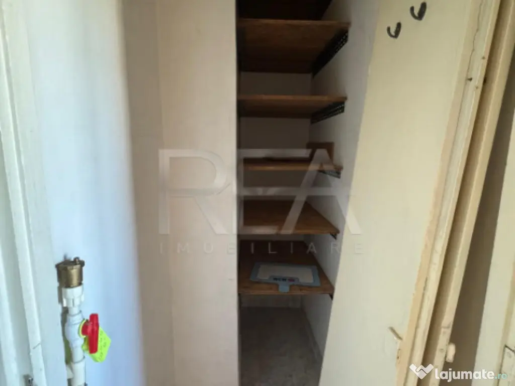 2cam decomandat |Str Pascani | bloc dupa cutremur | 5min met