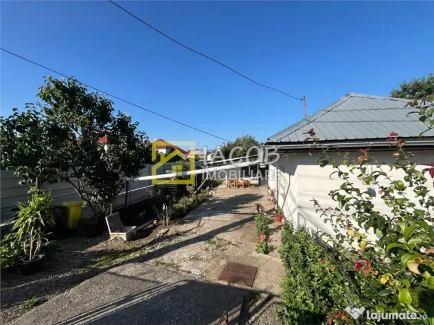 Casa pe parter cu 1010 mp teren, magazie, beci, strada Buceg