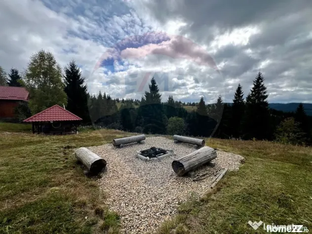 Casă de vacanță, de vânzare, pretabilă locuință sa...