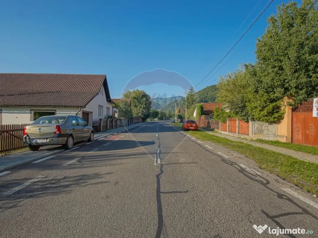 Teren intravilan 7.255 mp +casă rustică – ideal pen...