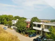 Vila Tunari str. Paris, 5 camere, curte 300 mp, 400 mp cons 