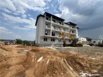 Apartament de 3 camere si balcon cu loc de parcare in Selimb