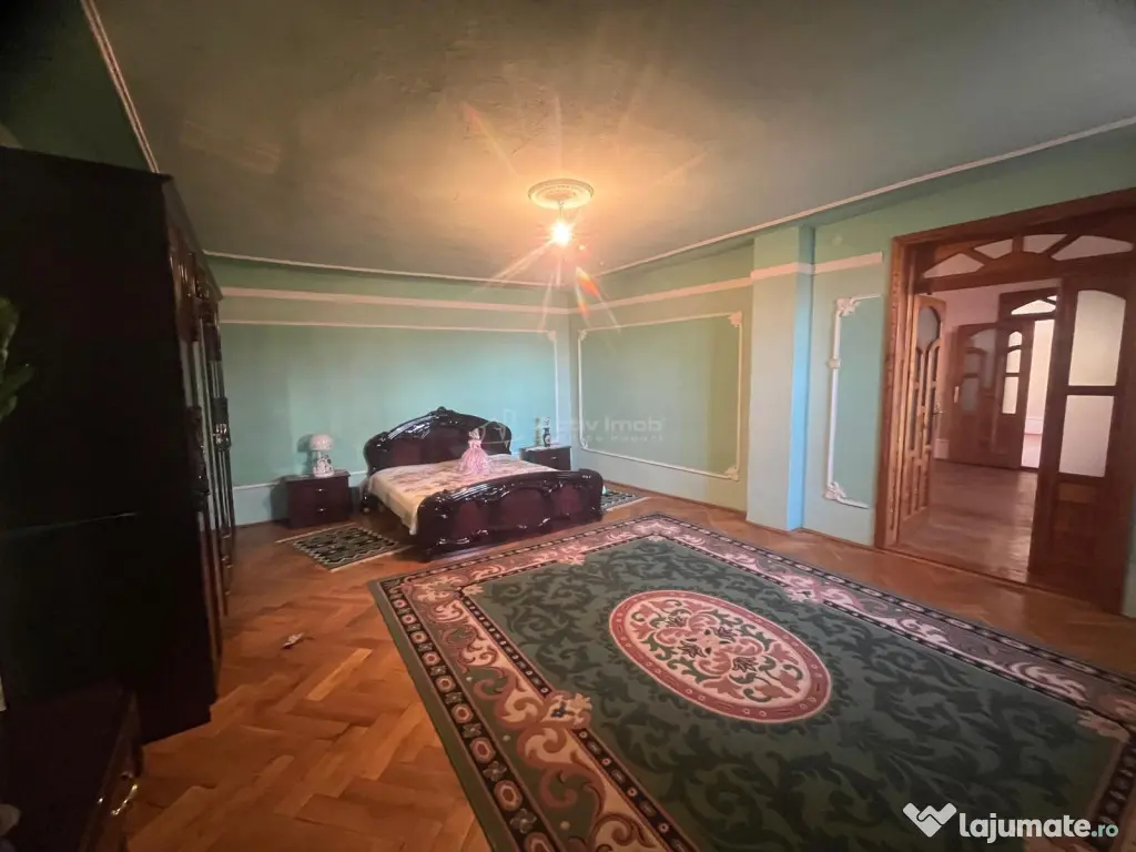 Caransebes, Casa P E, Teren 1000 Mp