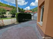 Resita Casa si Pensiune P 2 Mansd.827 Mp 