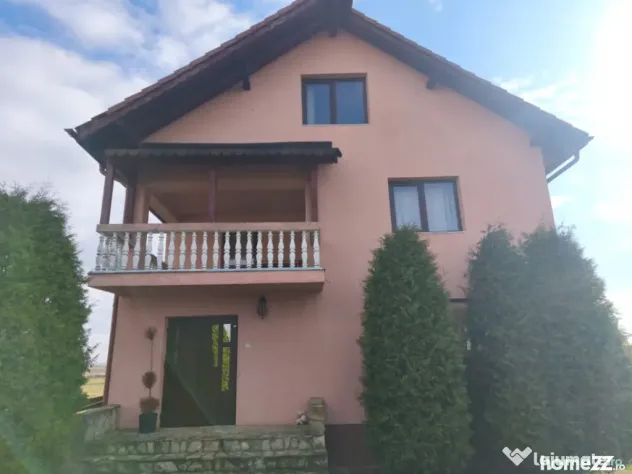 Casa individuala, 200mp utili, 1600mp teren, Radauti