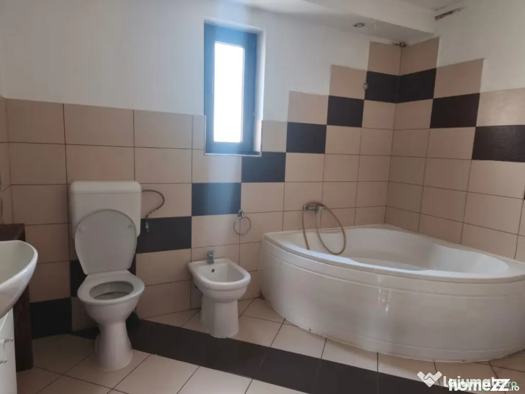 Casa individuala, 200mp utili, 1600mp teren, Radauti