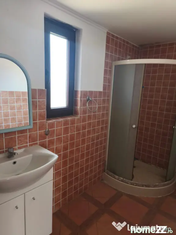Casa individuala, 200mp utili, 1600mp teren, Radauti