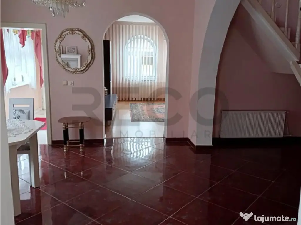 RECO CASA CU MANSARDA IN MARGHITA