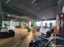 Spatiu comercial 225 mp 3 locuri de parcare Zona Industriala