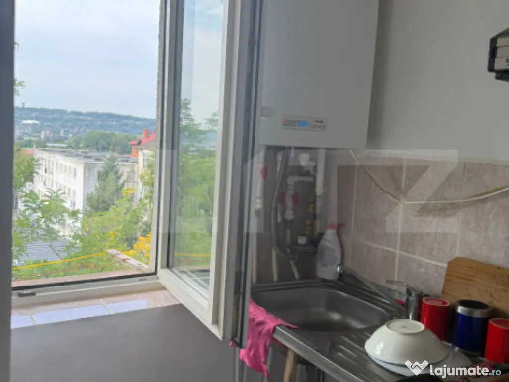 Garsoniera de vanzare, 28 mp, cartier Burdujeni