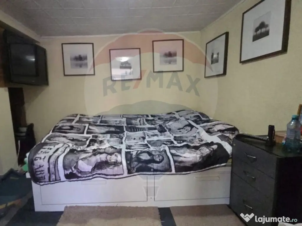 Casă / Vilă cu 6 camere de vânzare