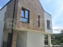 Casa cu 136 mp utili, mansarda amenajabila si intimitate în