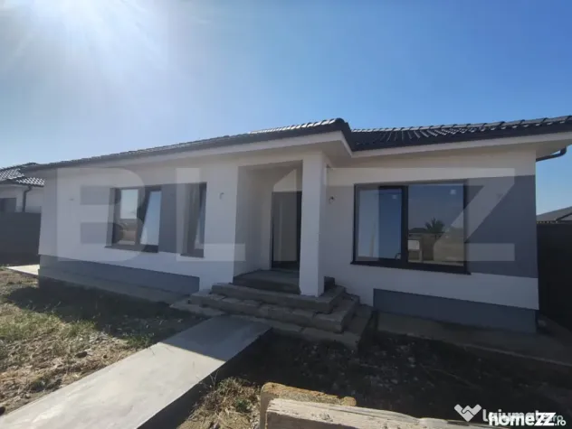 Casa noua in Santandrei , racordata la toate utilitatile si - Santandrei (Bihor)