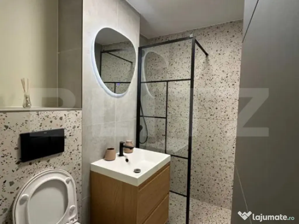 Garsonieră modernă, 30 mp, cu priveliste, la etajul 9, zon