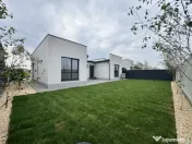 Casă individuală 4 camere, curte și acces privat-Domnesti 