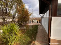 Apartament la casa 4 camere - Bucium