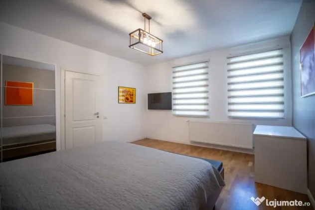 Apartament 5 Camere cu Vedere la Mare | Un Stil de Viață E