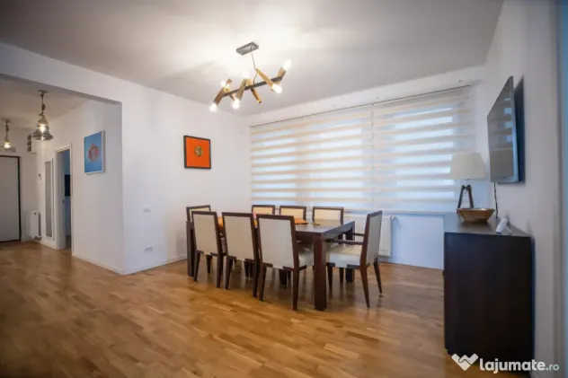 Apartament 5 Camere cu Vedere la Mare | Un Stil de Viață E