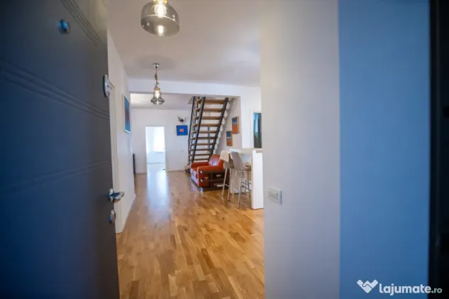 Apartament 5 Camere cu Vedere la Mare | Un Stil de Viață E