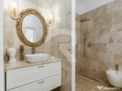 Vilă elegantă cu piscină și ieșire la Lac – Căciula? 