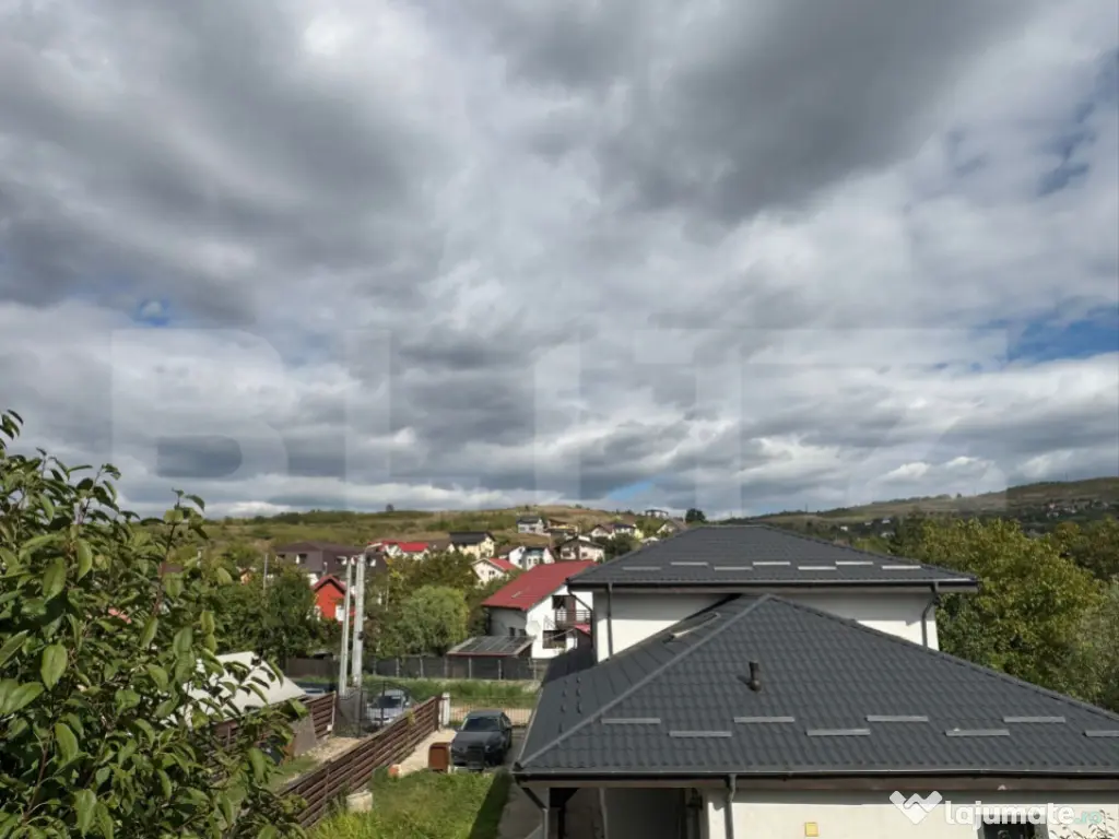 Casa pe 4 nivele, 11 camere, 366mp utili, zona Bucium