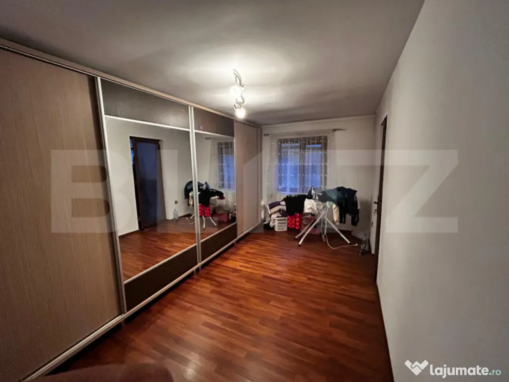 Casa de inchiriat, 4 camere, 200 mp, zona Penitenciar