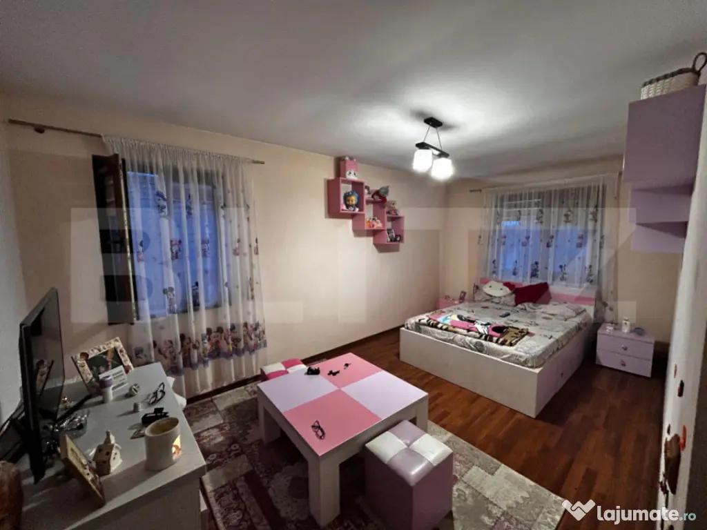 Casa de inchiriat, 4 camere, 200 mp, zona Penitenciar