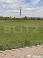 Teren intravilan 2995 mp, strada asfaltată, zonă centrală