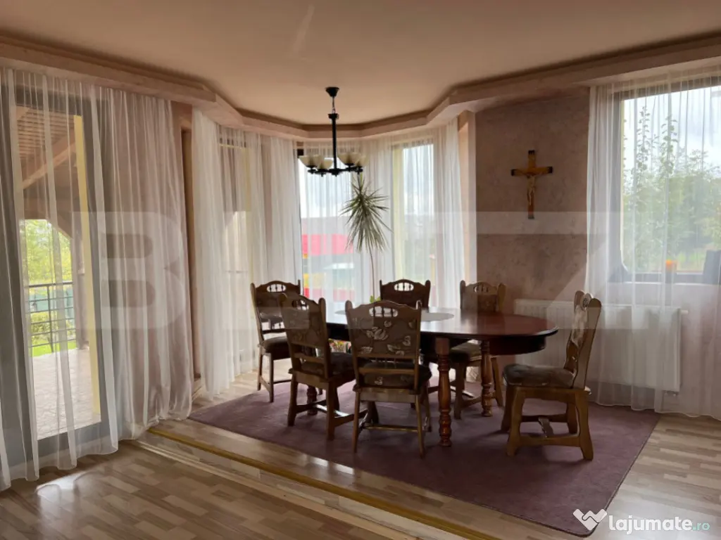 Casă individuală de vânzare în Nazna – 2200 mp teren,