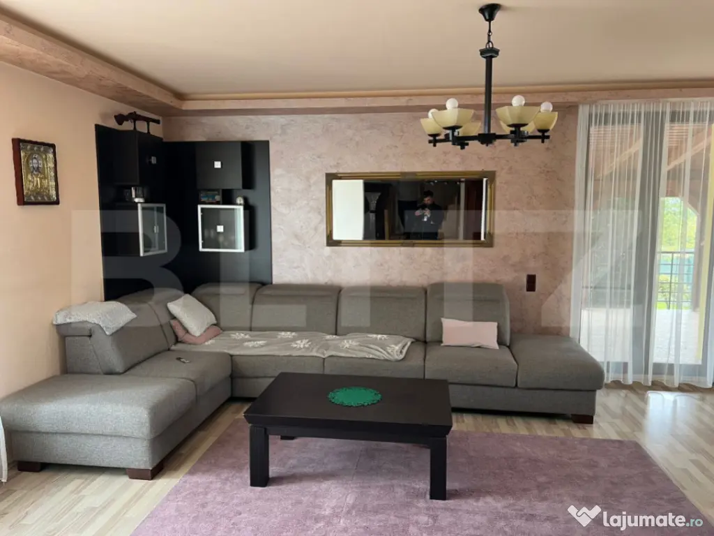 Casă individuală de vânzare în Nazna – 2200 mp teren,