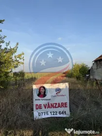 Teren de vanzare/2741 mp/Tuglui